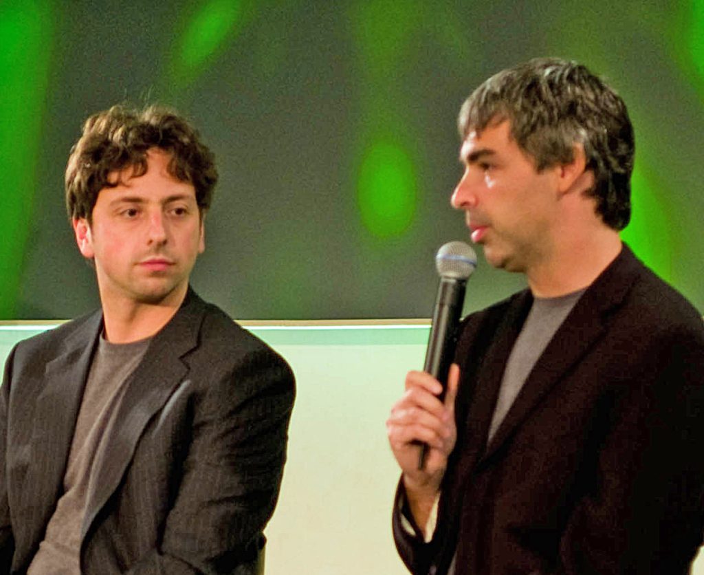 Soldaki Larry Page | Sağdaki Sergey Brin